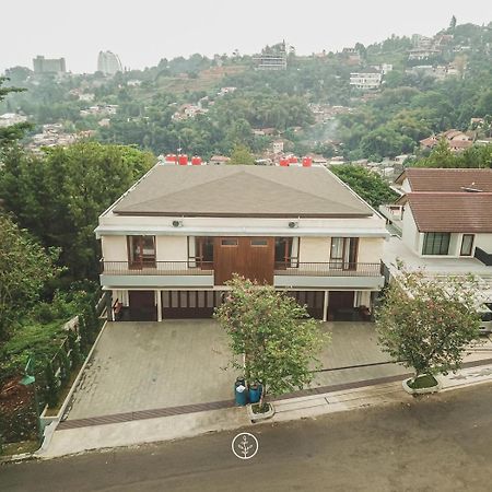 Anindya Hill View Villa 7 Bedrooms With A Private Swimming Pool باندونج المظهر الخارجي الصورة