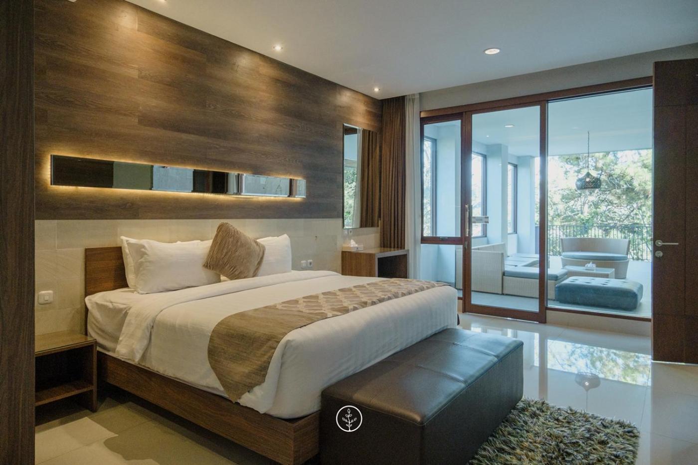 Anindya Hill View Villa 7 Bedrooms With A Private Swimming Pool باندونج المظهر الخارجي الصورة
