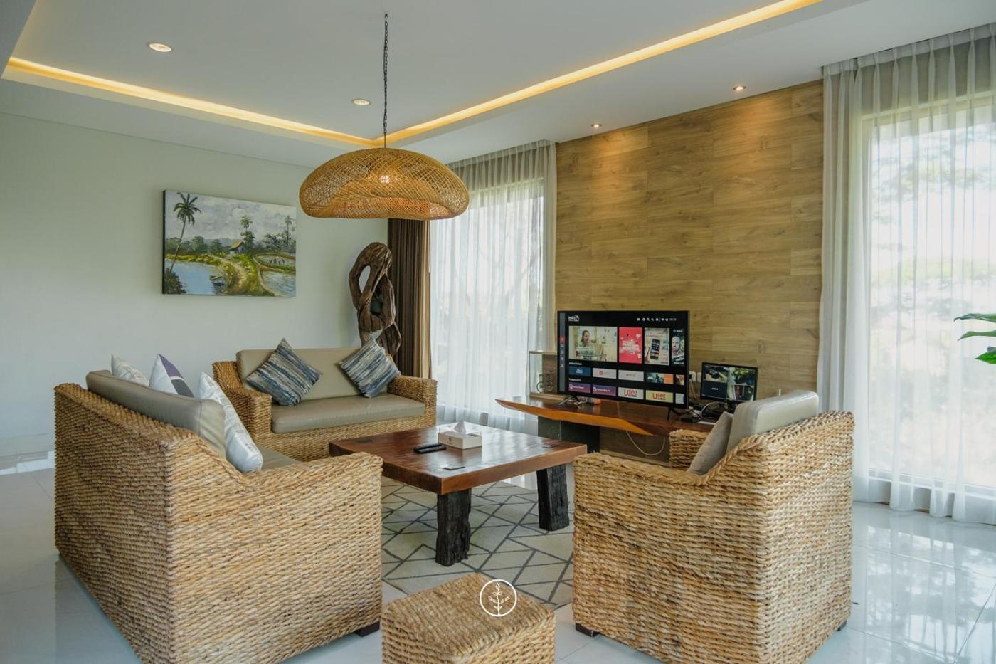 Anindya Hill View Villa 7 Bedrooms With A Private Swimming Pool باندونج المظهر الخارجي الصورة