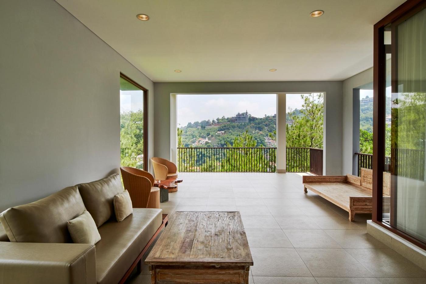 Anindya Hill View Villa 7 Bedrooms With A Private Swimming Pool باندونج المظهر الخارجي الصورة